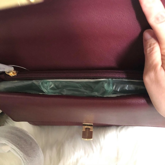 MK Kinsley Md TH Satchel - Picture 2 of 3